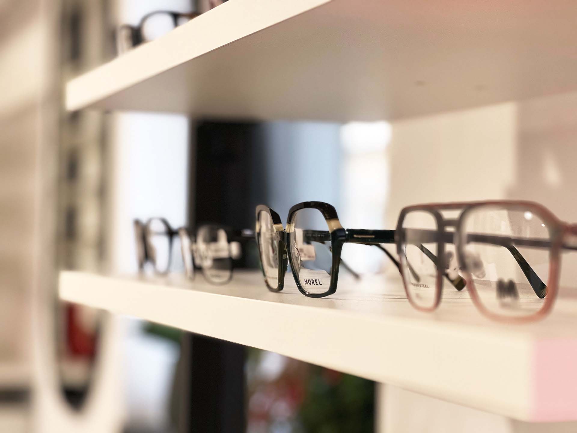 optik lindlein kronach: optiker geschaeft bild 4 